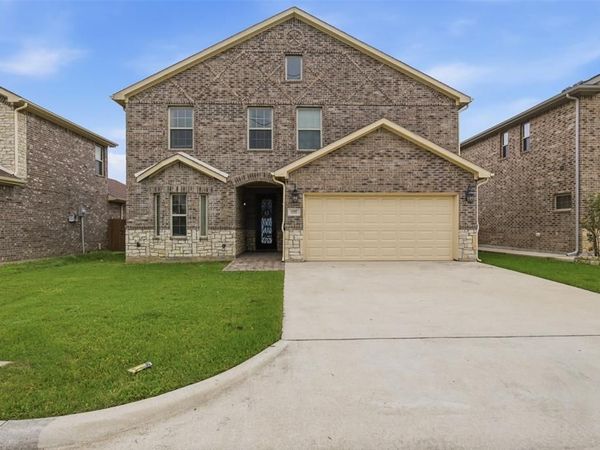 1505 Lakeview Drive, Grand Prairie, TX 75051