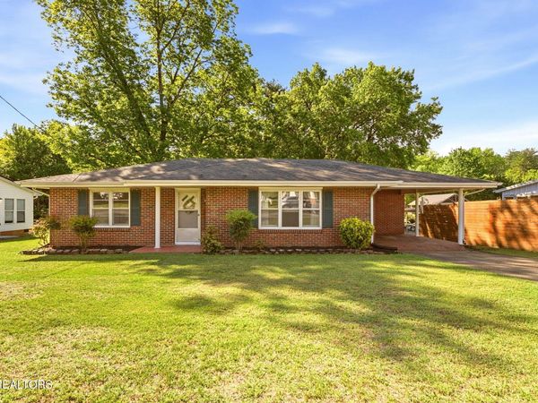 205 W Main St, Niota, TN 37826