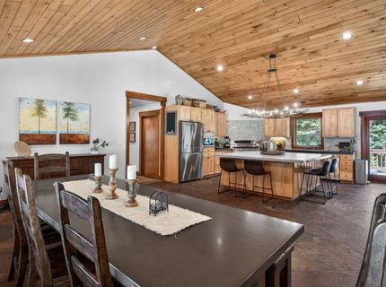 10473 The Strand, Truckee, CA 96161 Photo