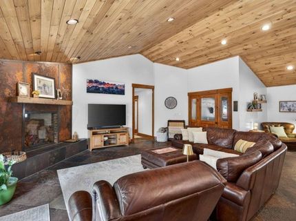 10473 The Strand, Truckee, CA 96161 Photo