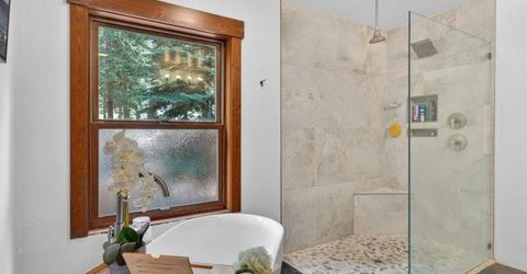 10473 The Strand, Truckee, CA 96161 Photo
