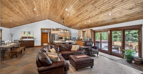 10473 The Strand, Truckee, CA 96161 Photo
