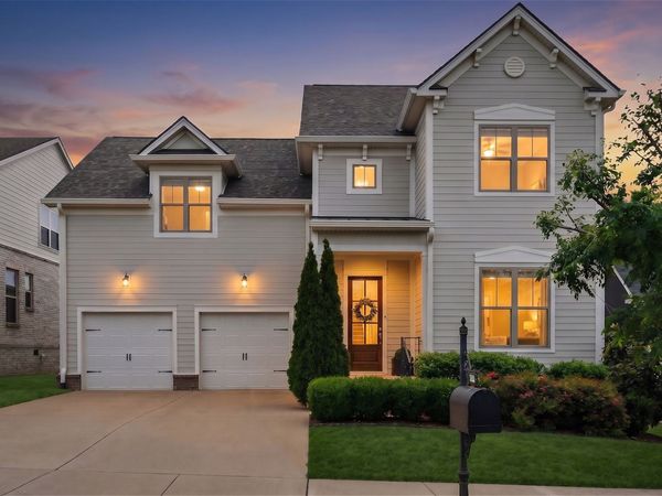 324 River Bluff Dr, Franklin, TN 37064