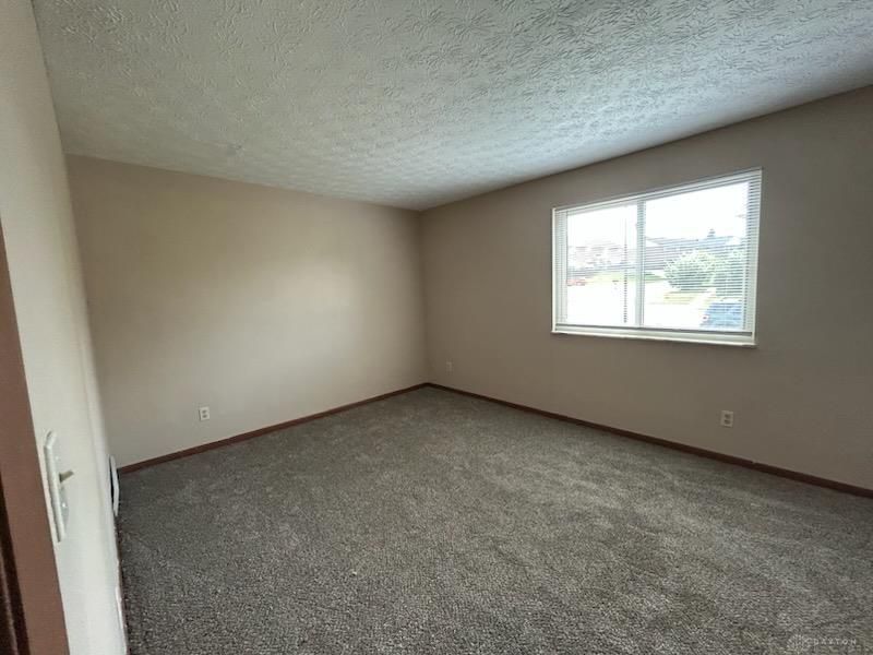 750 Gordon Smith Boulevard, Unit 20, Hamilton, OH 45013 Photo 6