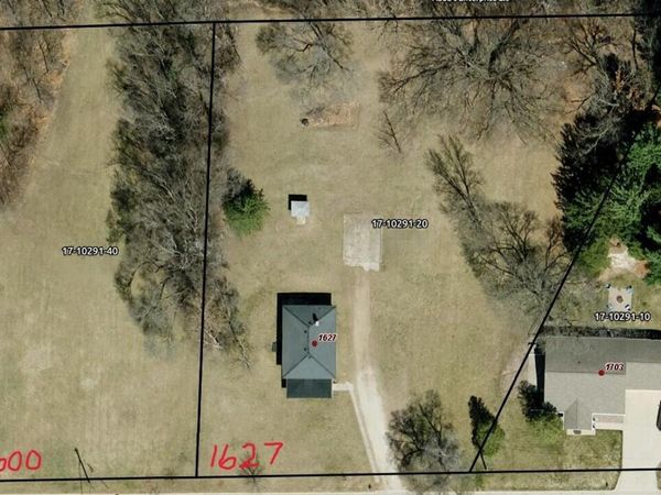 1627 St Cloud STREET, La Crosse, WI 54603