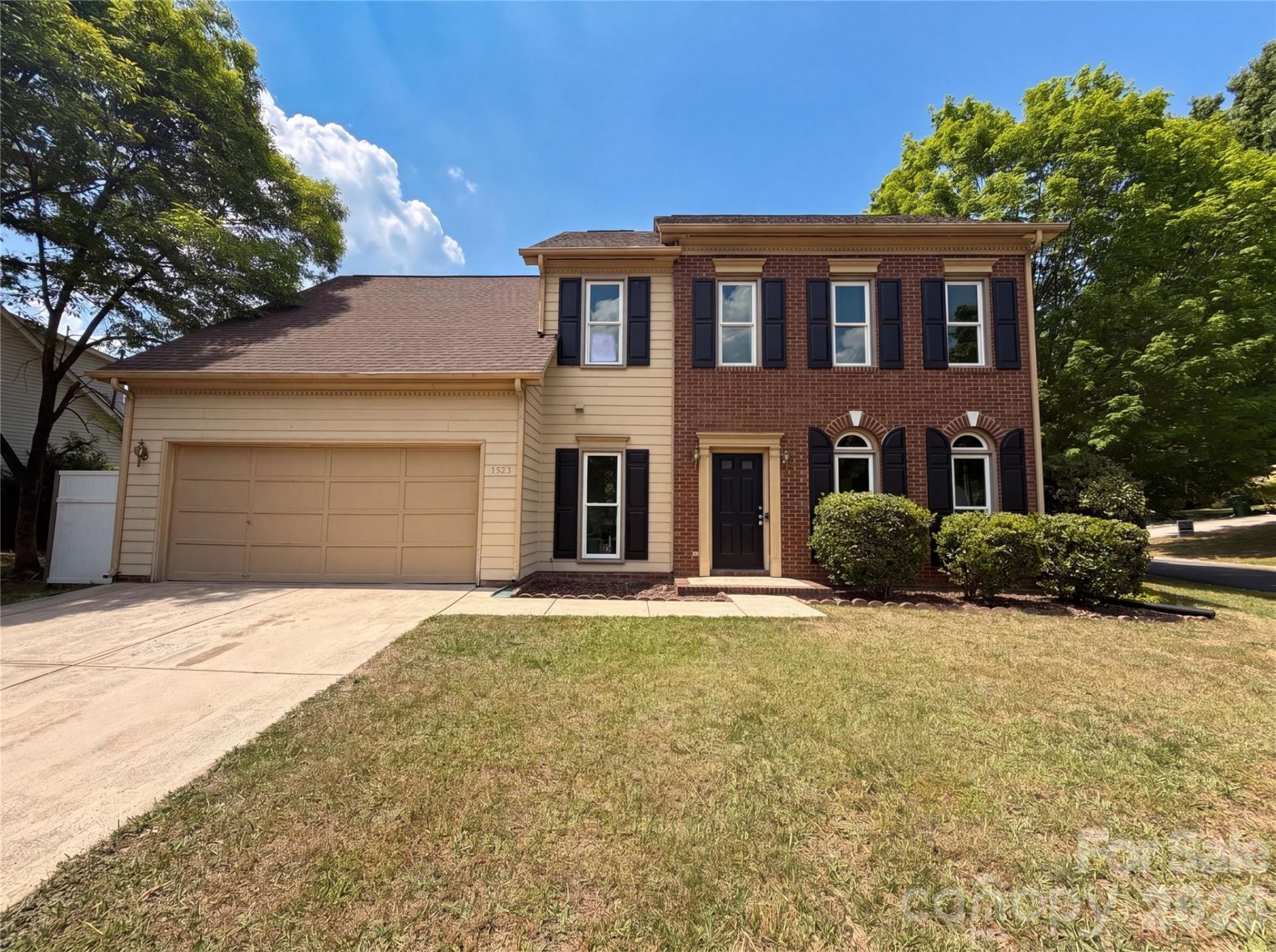 7523 Trotter Road, Charlotte, NC 28216 Main Photo