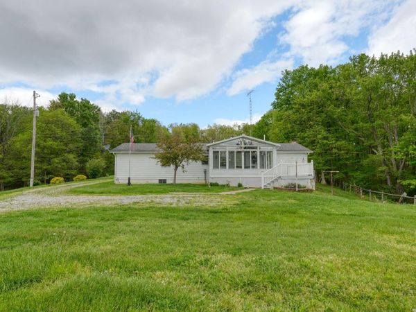 7312 Bowie Road , Cambridge, OH 43725