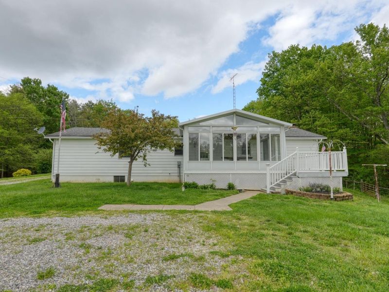 7312 Bowie Road , Cambridge, OH 43725 Photo 2
