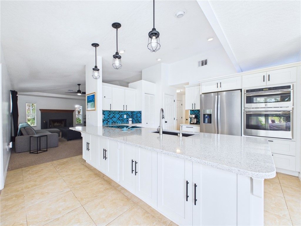 638 Carnival Terrace, Sebastian, FL 32958 Photo