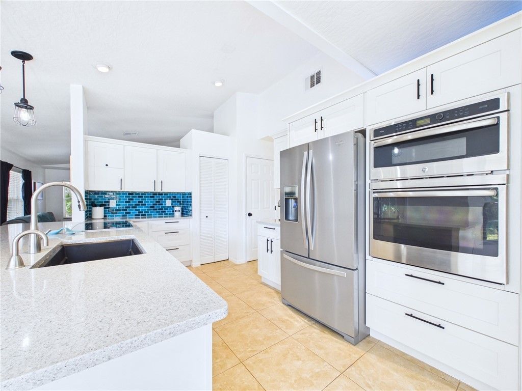638 Carnival Terrace, Sebastian, FL 32958 Photo