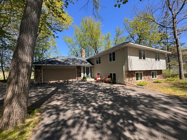 1353 Wood Duck Trail , Shakopee, MN 55379