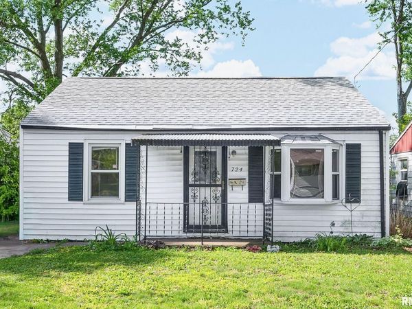 724 E DIVISION Avenue, Peoria Heights, IL 61616
