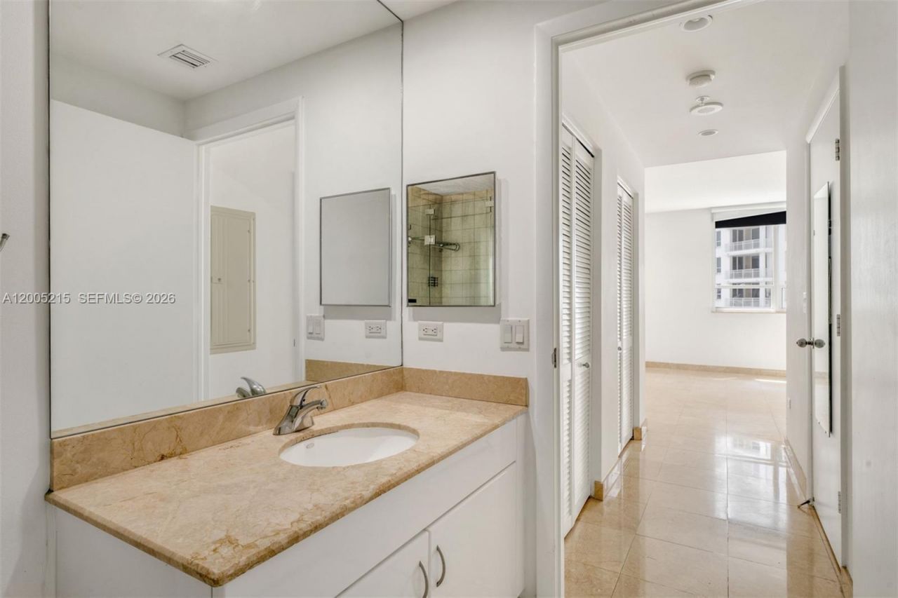 801 Brickell Key Blvd , Unit 1503, Miami, FL 33131 Photo