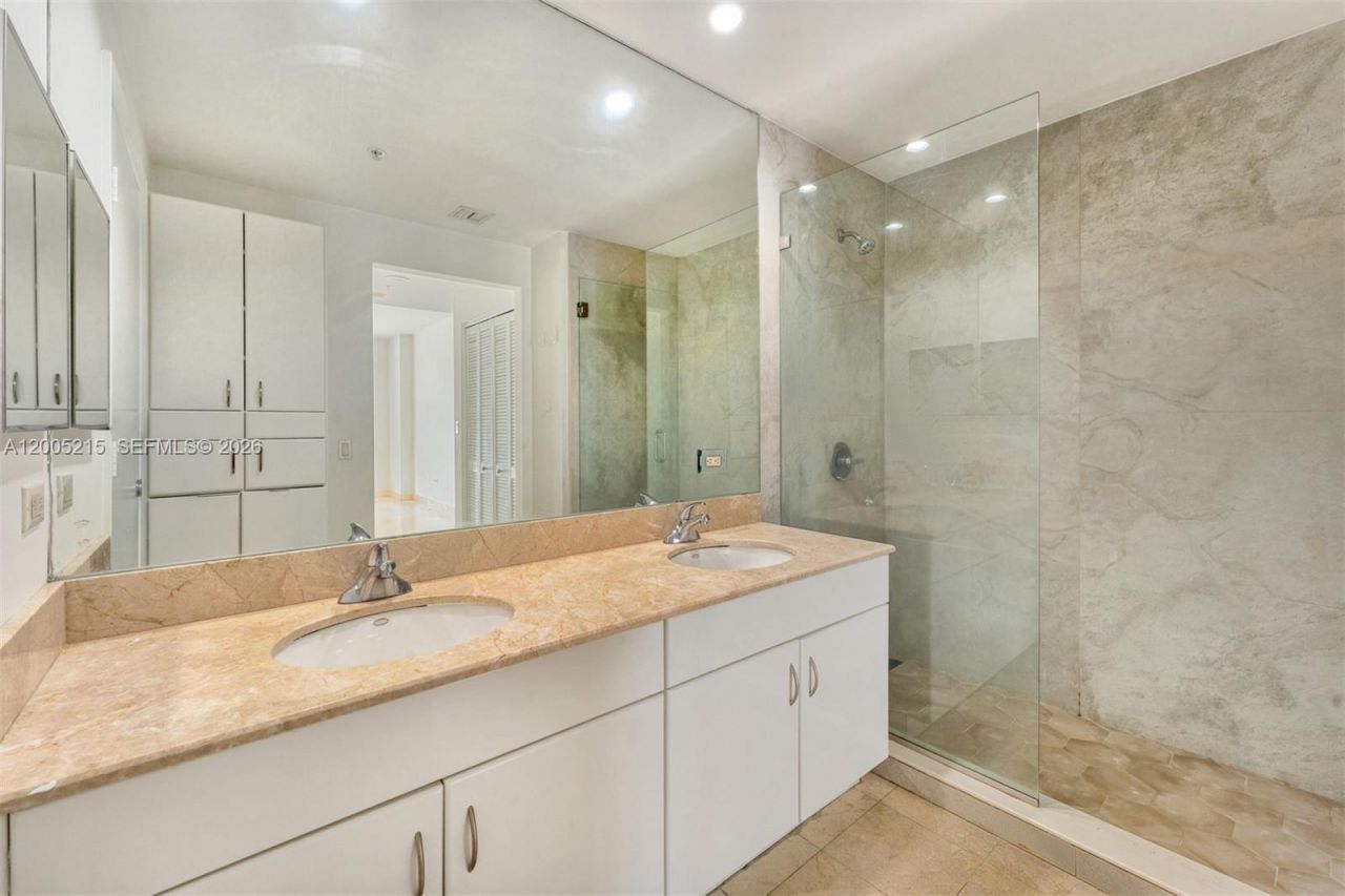 801 Brickell Key Blvd , Unit 1503, Miami, FL 33131 Photo