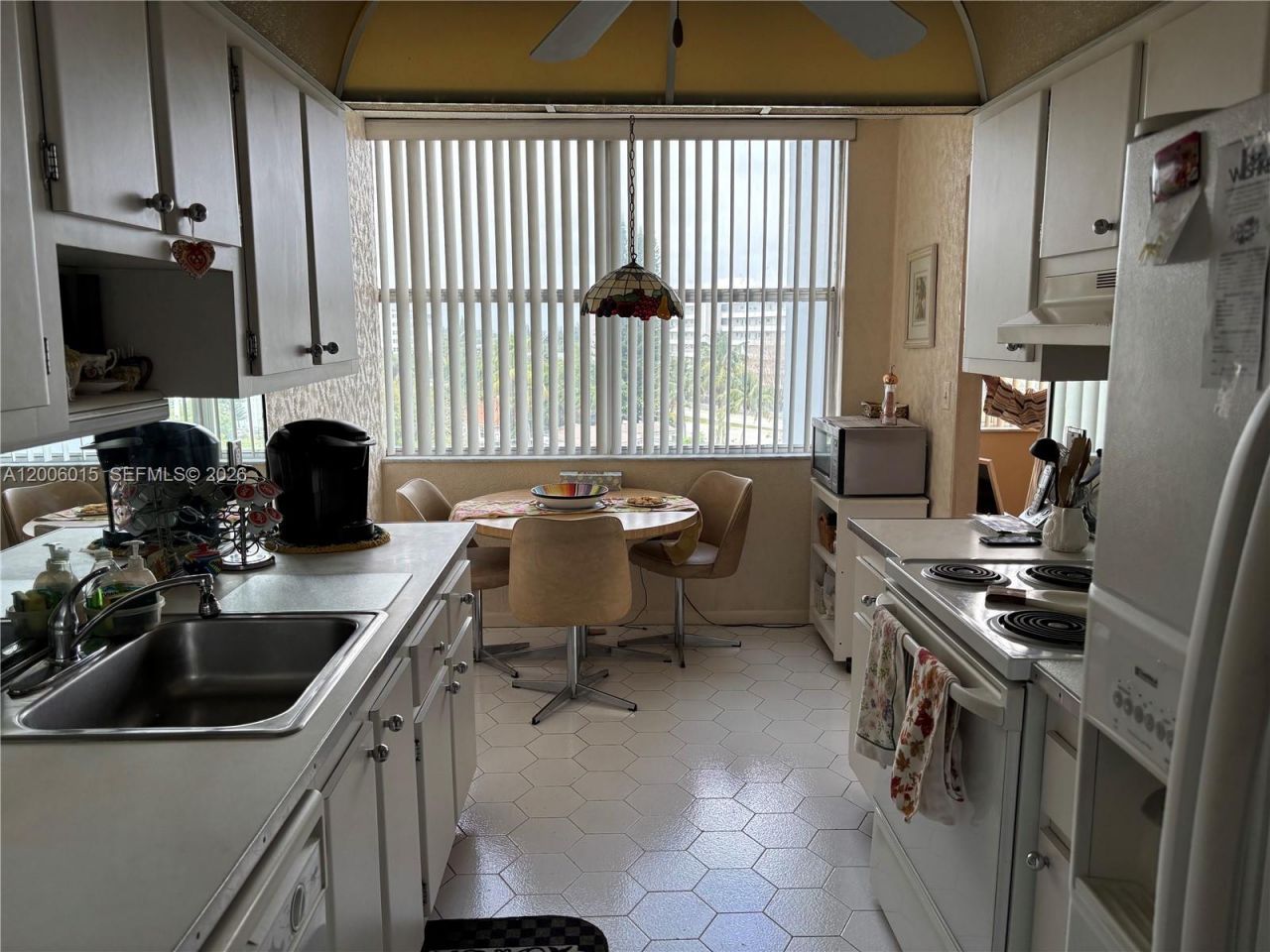 1200 NE Miami Gardens Dr, Unit 606W, Miami, FL 33179 Photo