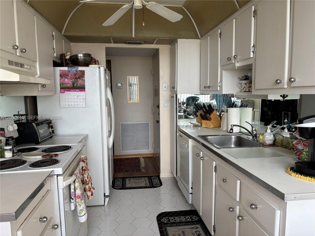 1200 NE Miami Gardens Dr, Unit 606W, Miami, FL 33179 Photo