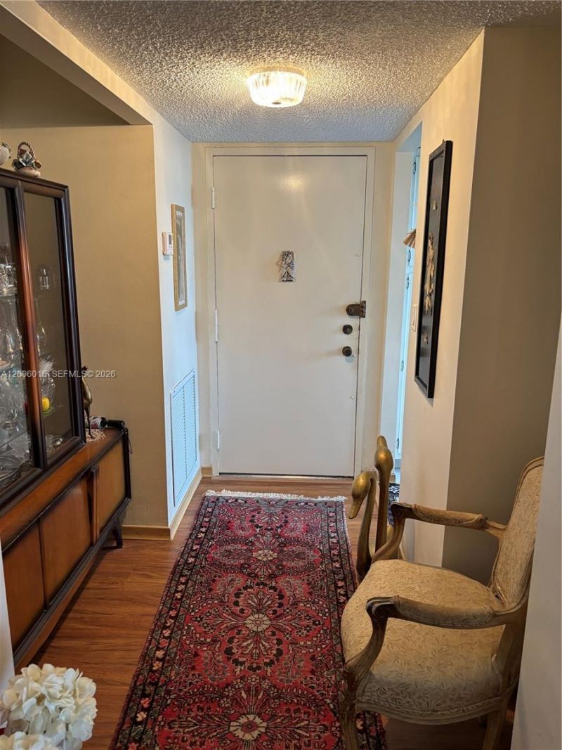 1200 NE Miami Gardens Dr, Unit 606W, Miami, FL 33179 Photo