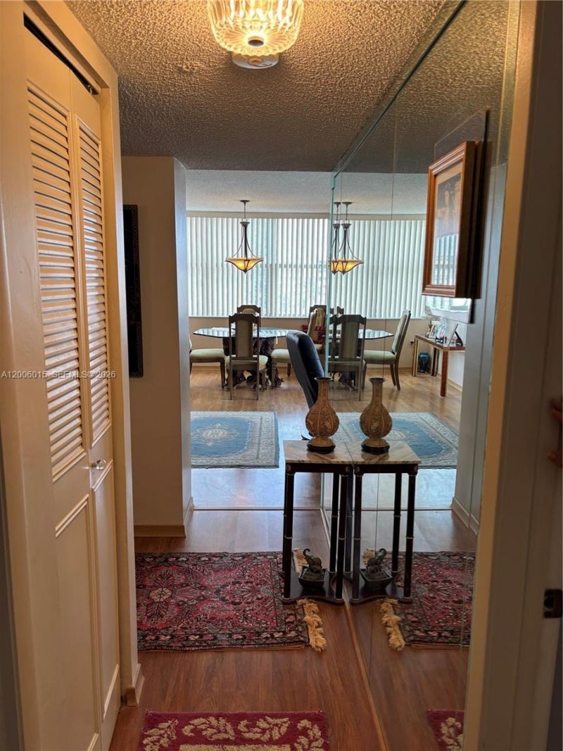 1200 NE Miami Gardens Dr, Unit 606W, Miami, FL 33179 Photo