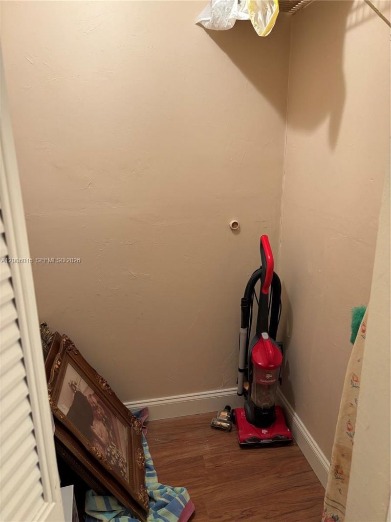 1200 NE Miami Gardens Dr, Unit 606W, Miami, FL 33179 Photo