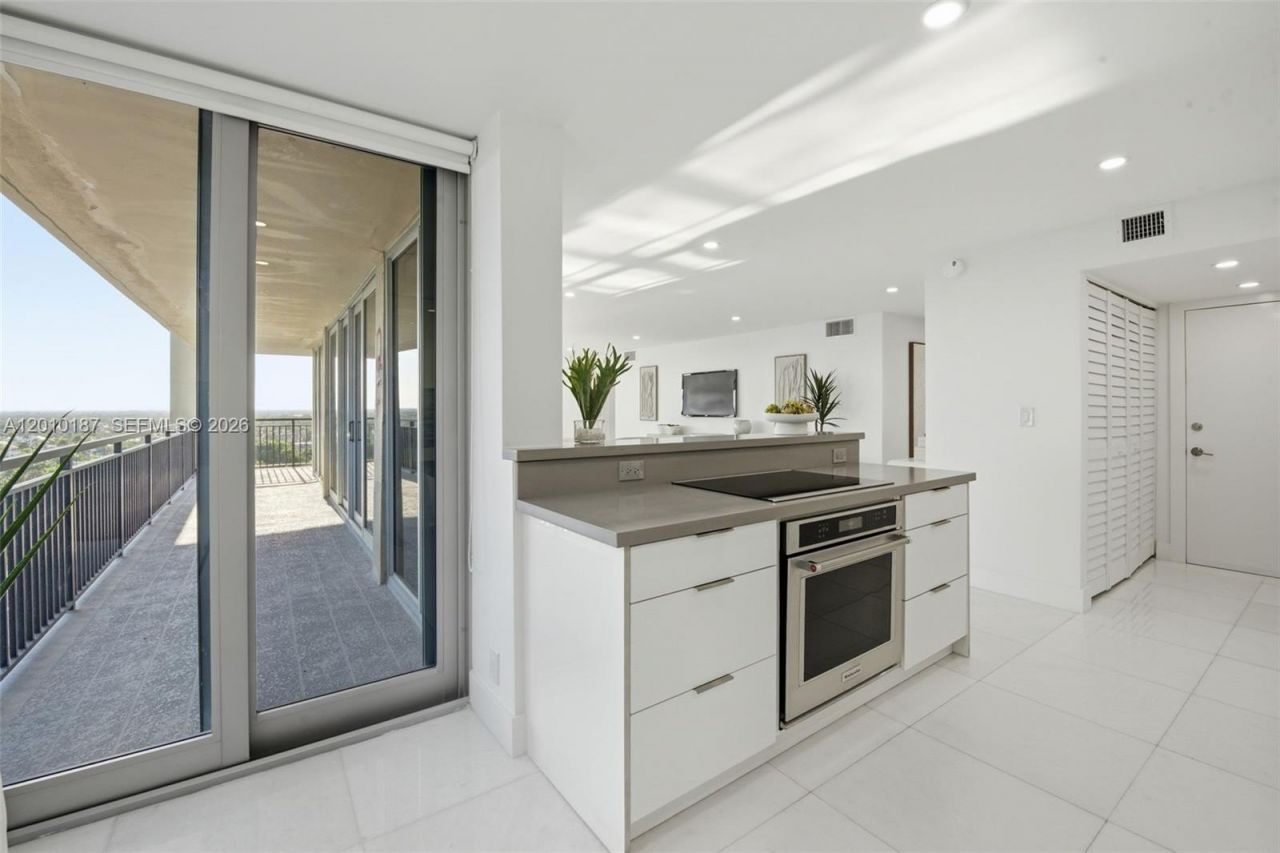 1180 S Ocean Blvd , Unit 12F, Boca Raton, FL 33432 Photo