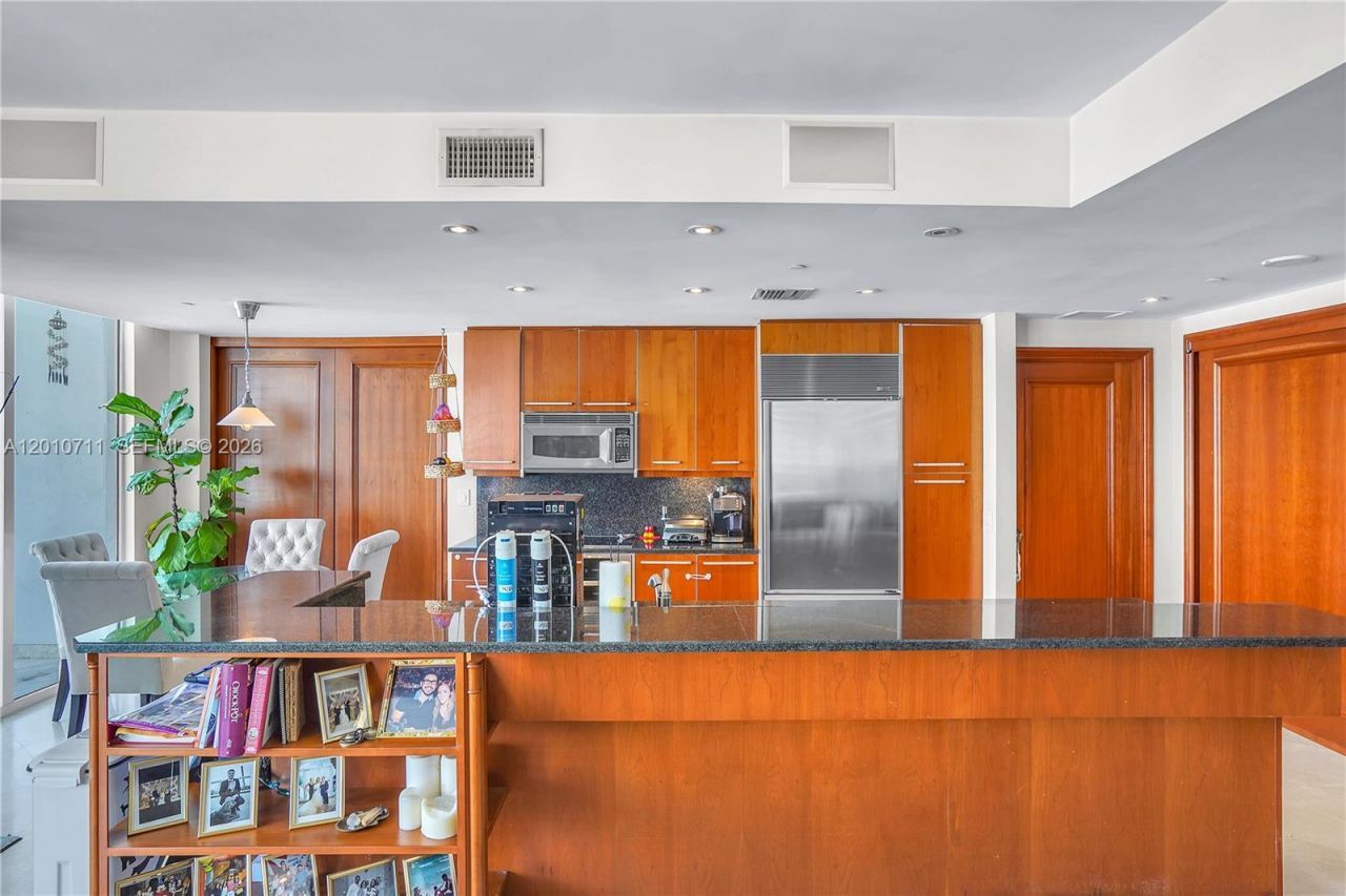 901 Brickell Key Blvd , Unit 2807, Miami, FL 33131 Photo