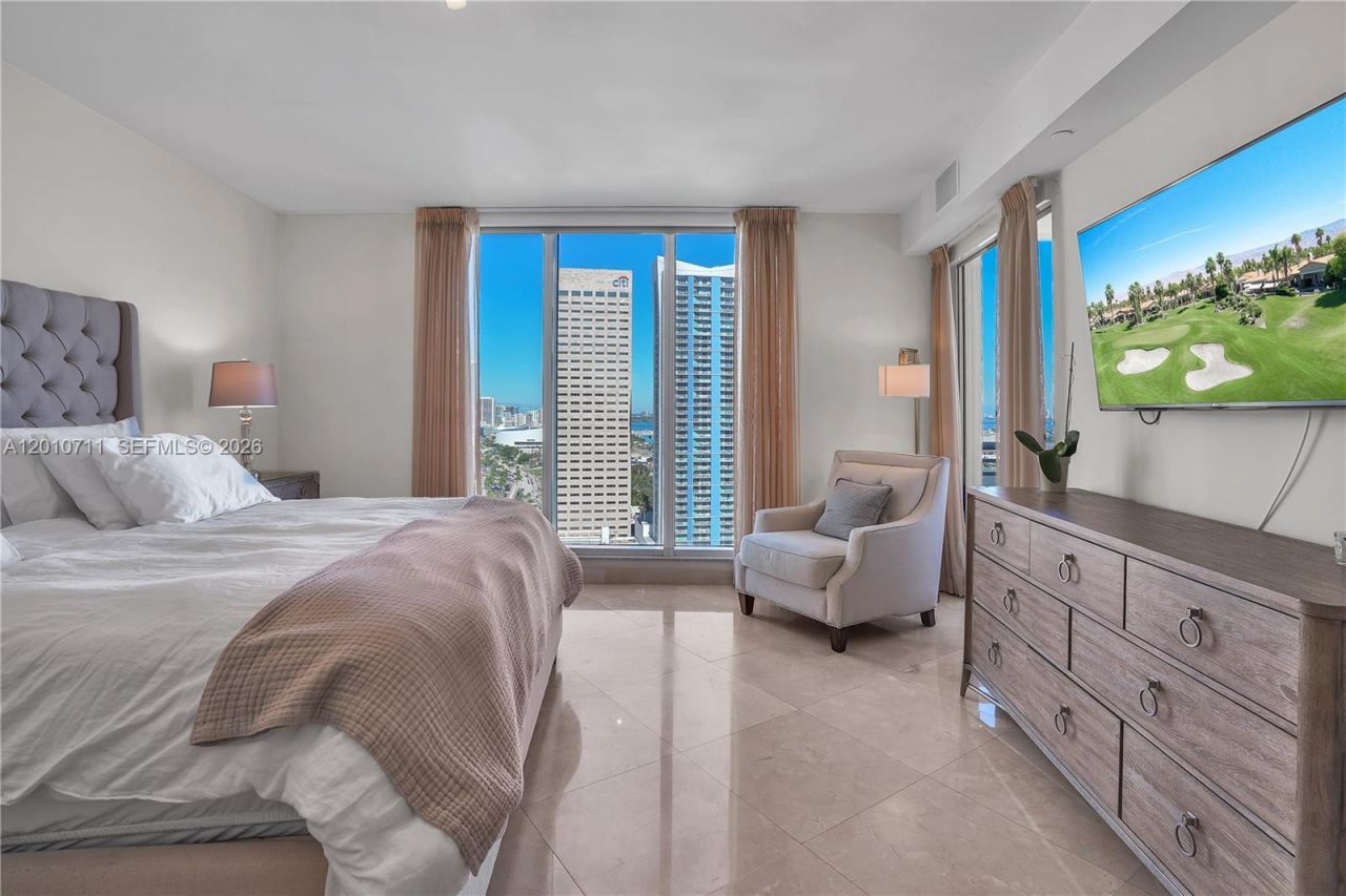 901 Brickell Key Blvd , Unit 2807, Miami, FL 33131 Photo