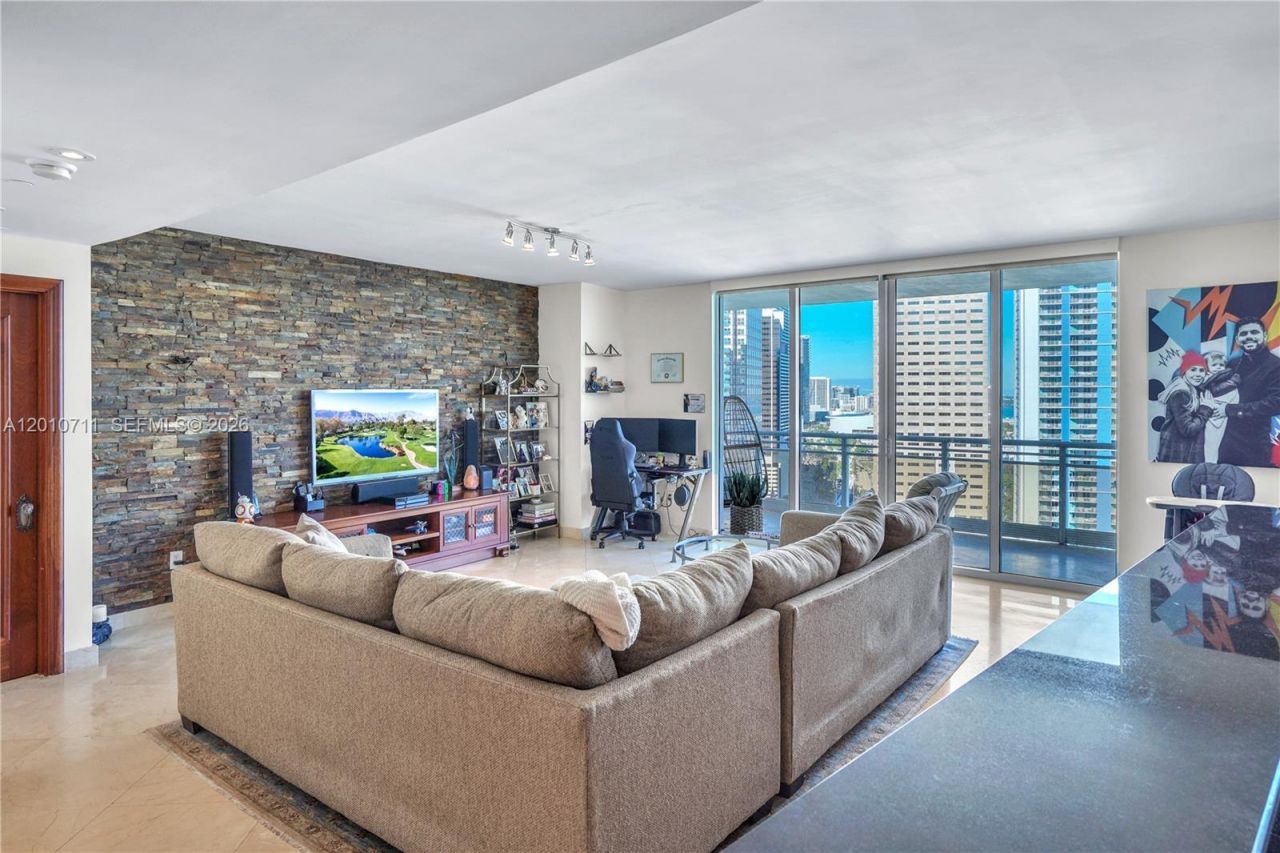 901 Brickell Key Blvd , Unit 2807, Miami, FL 33131 Photo