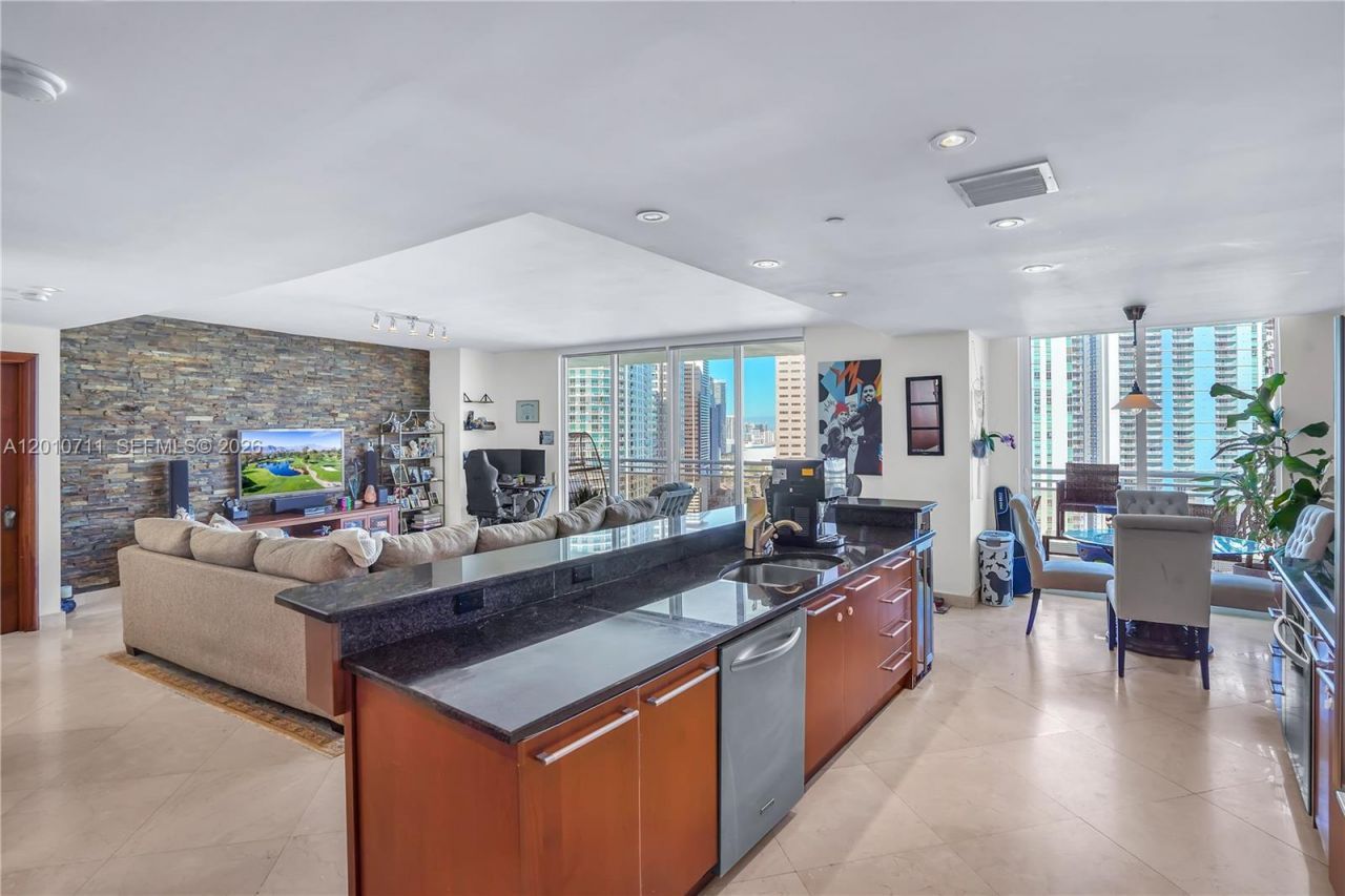 901 Brickell Key Blvd , Unit 2807, Miami, FL 33131 Photo