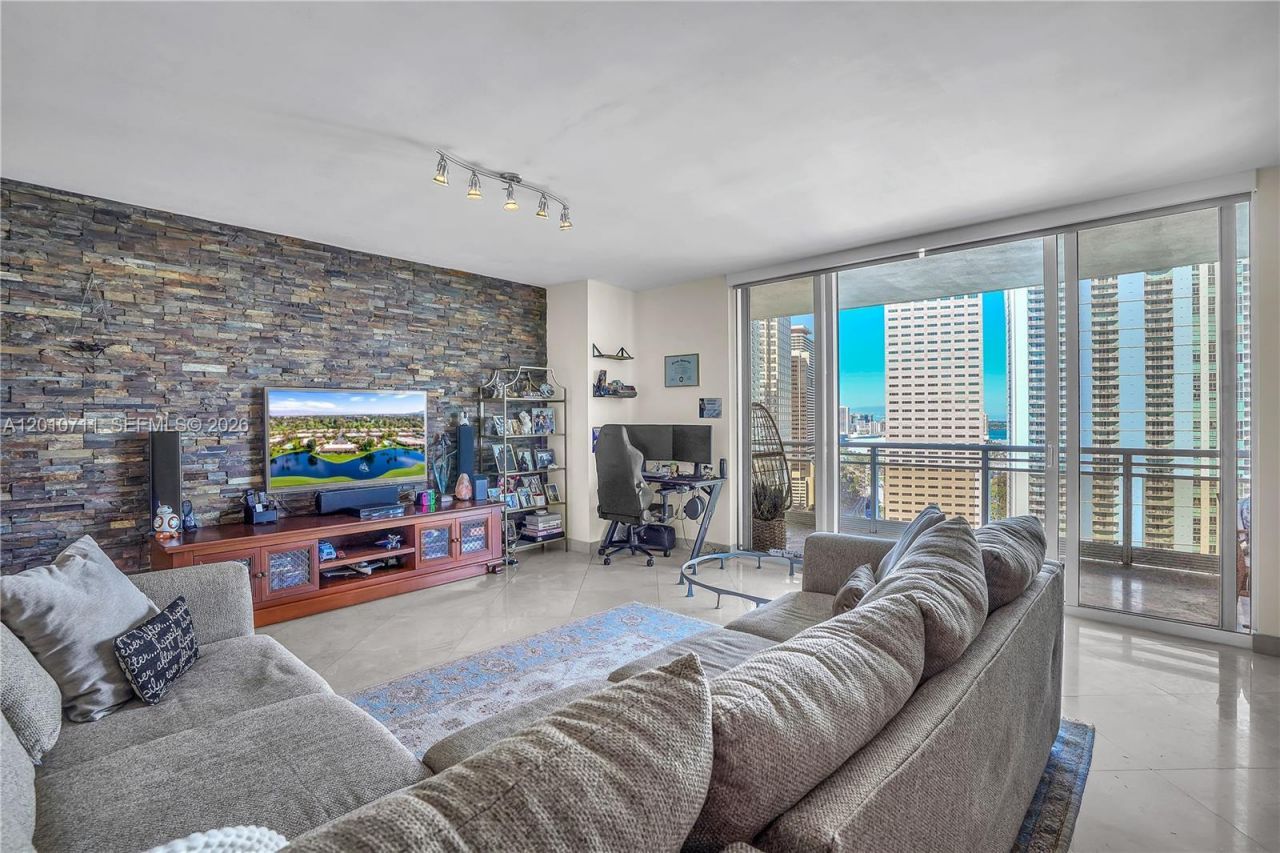 901 Brickell Key Blvd , Unit 2807, Miami, FL 33131 Photo