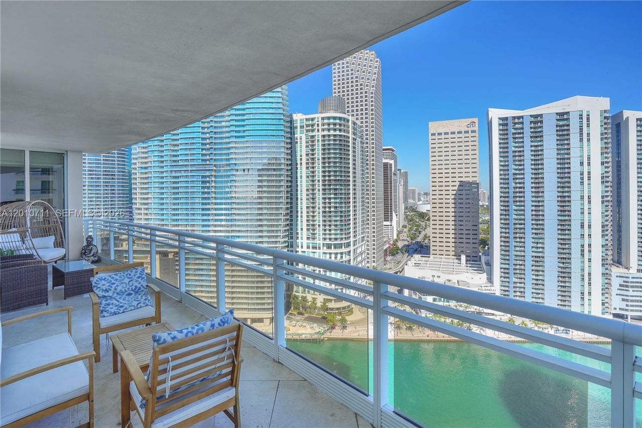 901 Brickell Key Blvd , Unit 2807, Miami, FL 33131 Photo