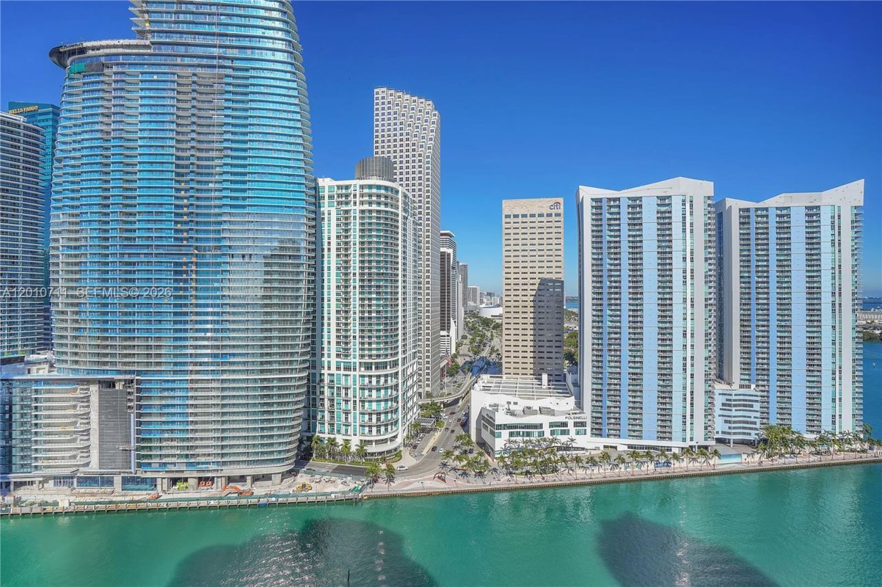 901 Brickell Key Blvd , Unit 2807, Miami, FL 33131 Photo