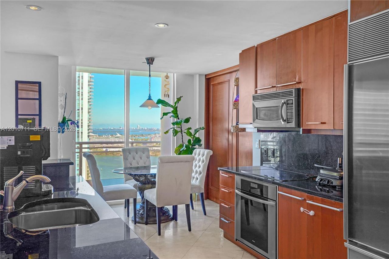901 Brickell Key Blvd , Unit 2807, Miami, FL 33131 Photo