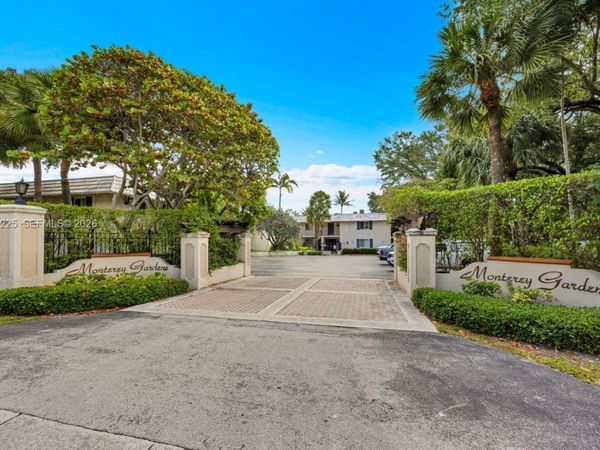 8607 SW 68th Ct , Unit 21, Pinecrest, FL 33156