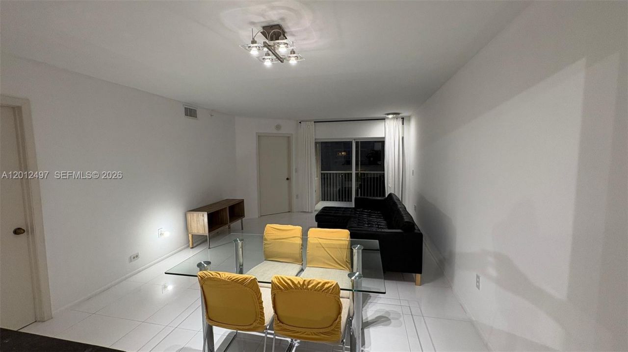 9560 Weldon Cir , Unit J308, Tamarac, FL 33321 Photo
