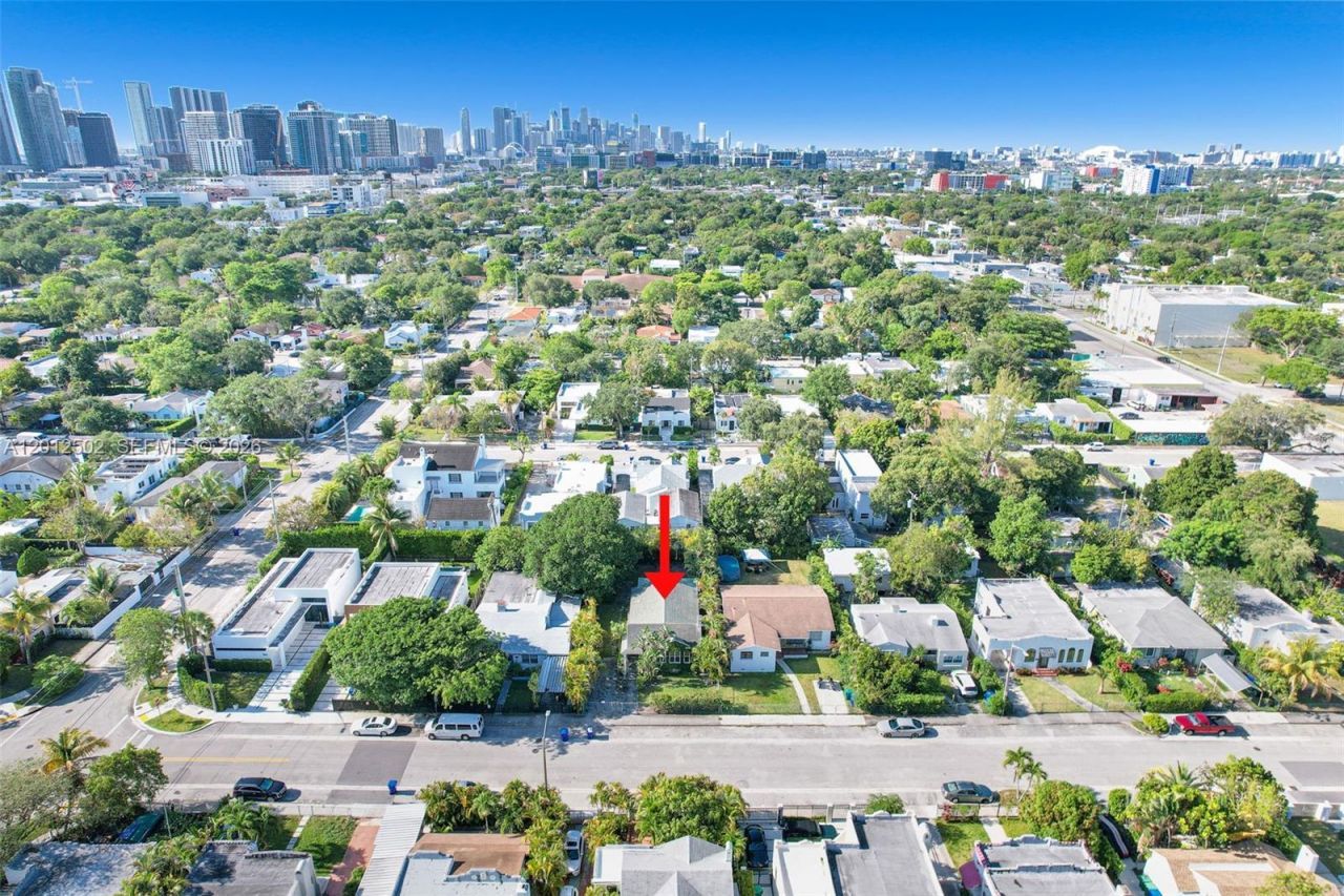 126 NW 48th St , Miami, FL 33127 Photo