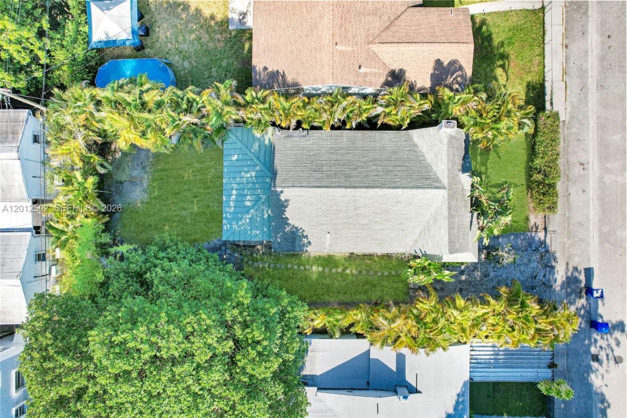 126 NW 48th St , Miami, FL 33127 Photo