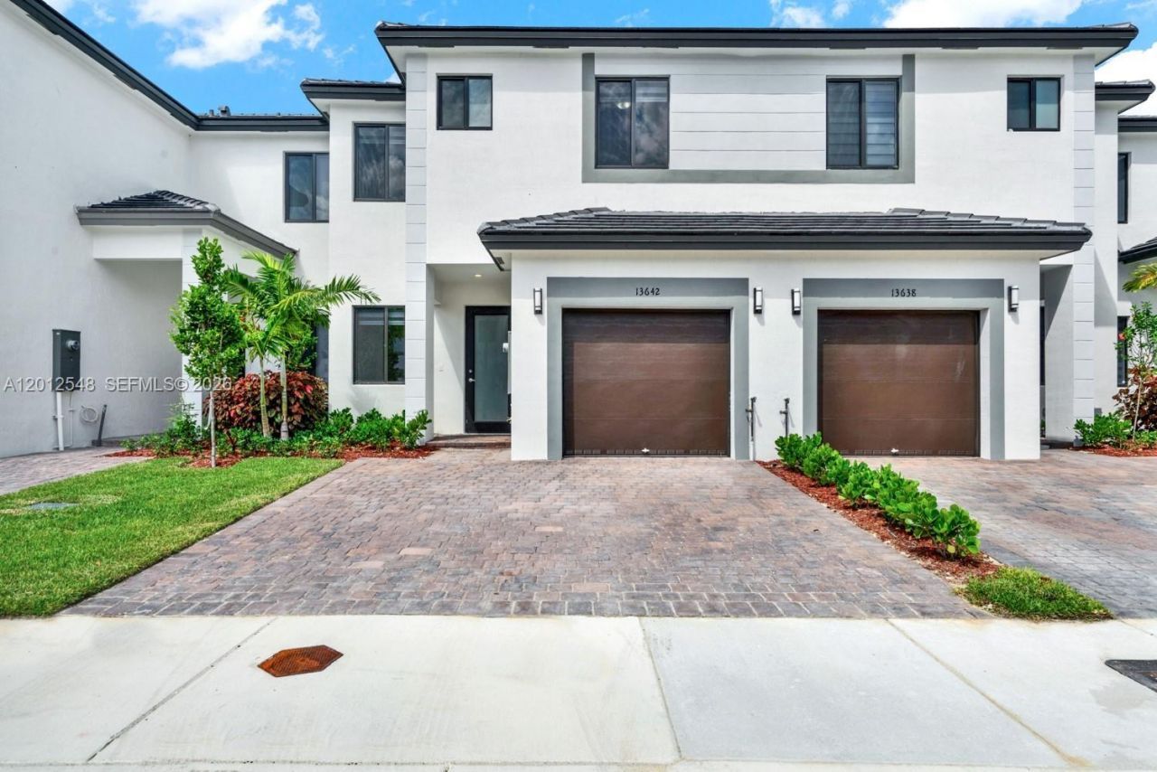 13642 SW 157th Pl , Unit 13642, Miami, FL 33196 Photo