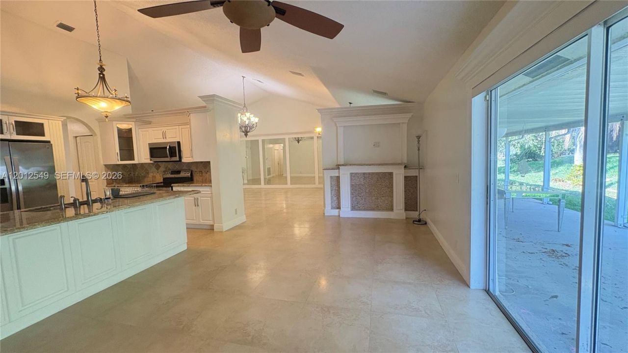 759 NW 161st Ave , Pembroke Pines, FL 33028 Photo