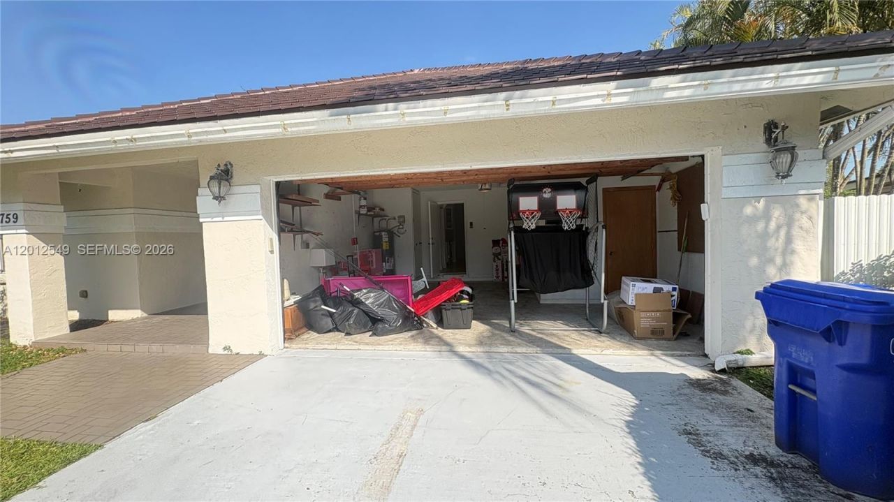759 NW 161st Ave , Pembroke Pines, FL 33028 Photo