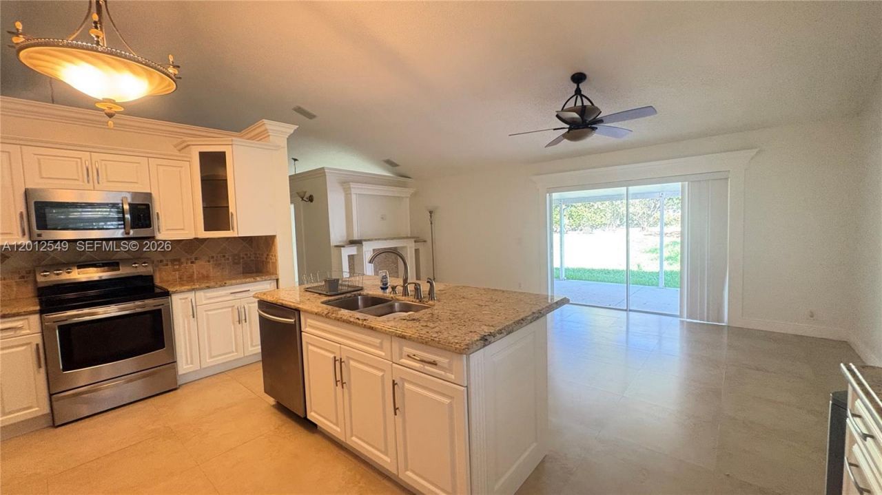 759 NW 161st Ave , Pembroke Pines, FL 33028 Photo