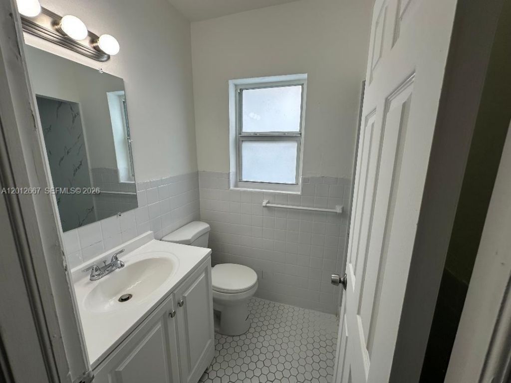 1956 Lincoln St, Unit 6, Hollywood, FL 33020 Photo
