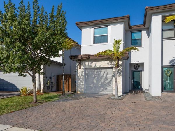 25378 SW 108th Ave , Homestead, FL 33032