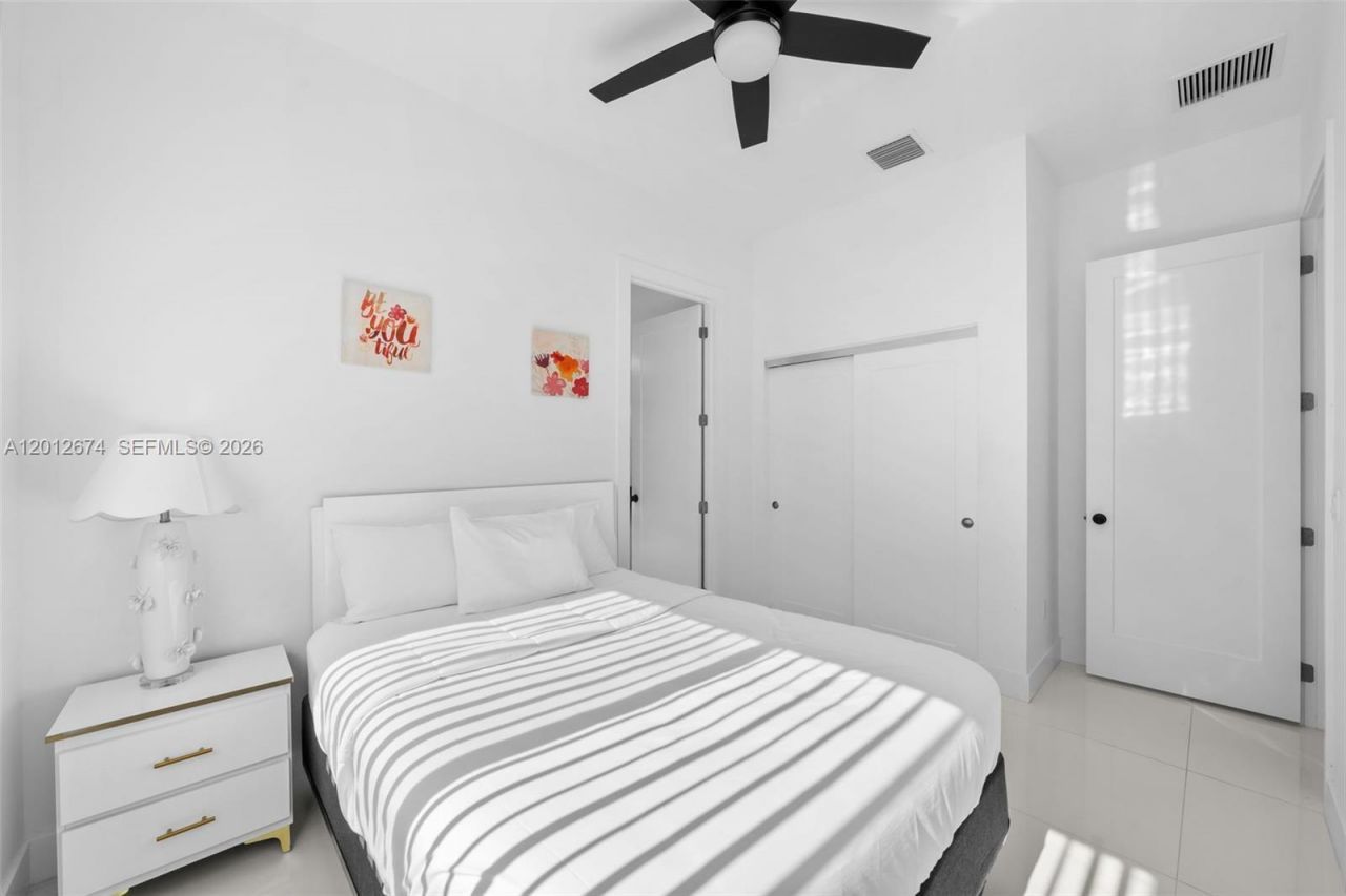 2962 NW 10th Ct, Fort Lauderdale, FL 33311 Photo