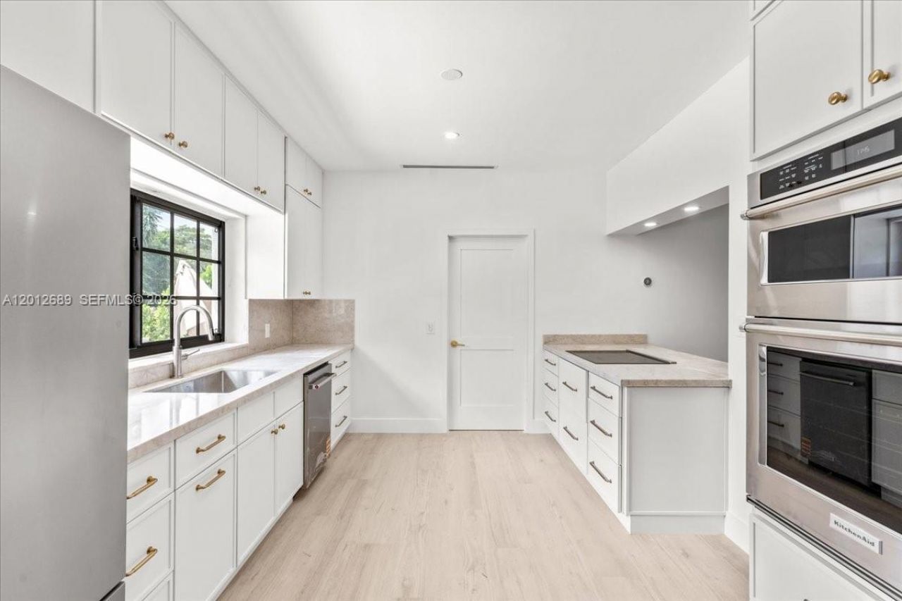 1426 Robbia Ave, Coral Gables, FL 33146 Photo
