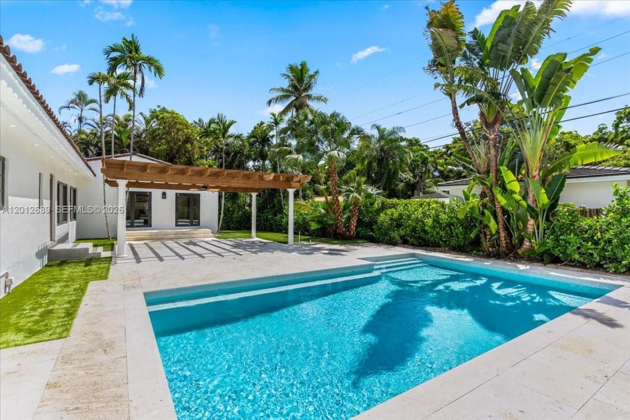 1426 Robbia Ave, Coral Gables, FL 33146 Photo