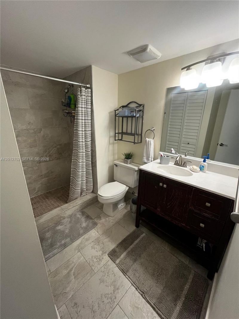 16511 Blatt Blvd , Unit 203, Weston, FL 33326 Photo