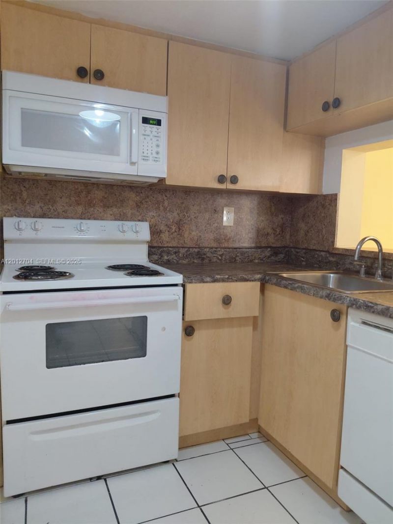 11790 SW 18th St, Unit 429-3, Miami, FL 33175 Photo