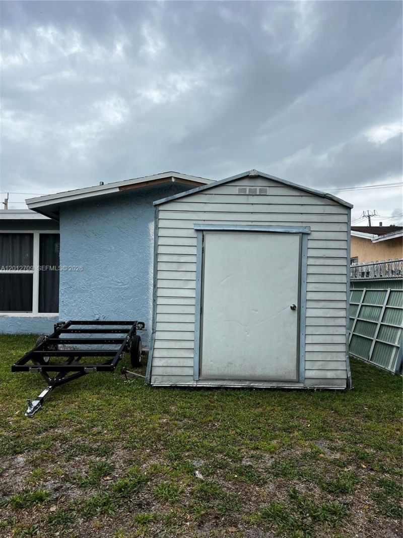 8350 NW 27th Pl , Sunrise, FL 33322 Photo