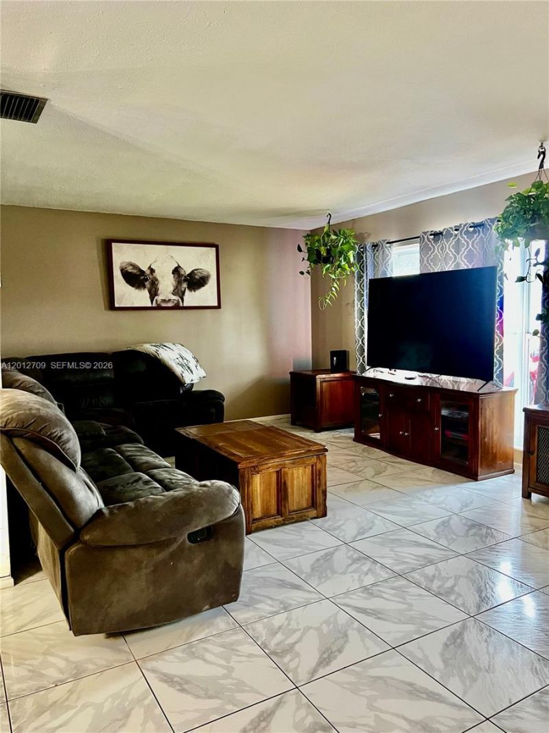 8350 NW 27th Pl , Sunrise, FL 33322 Photo