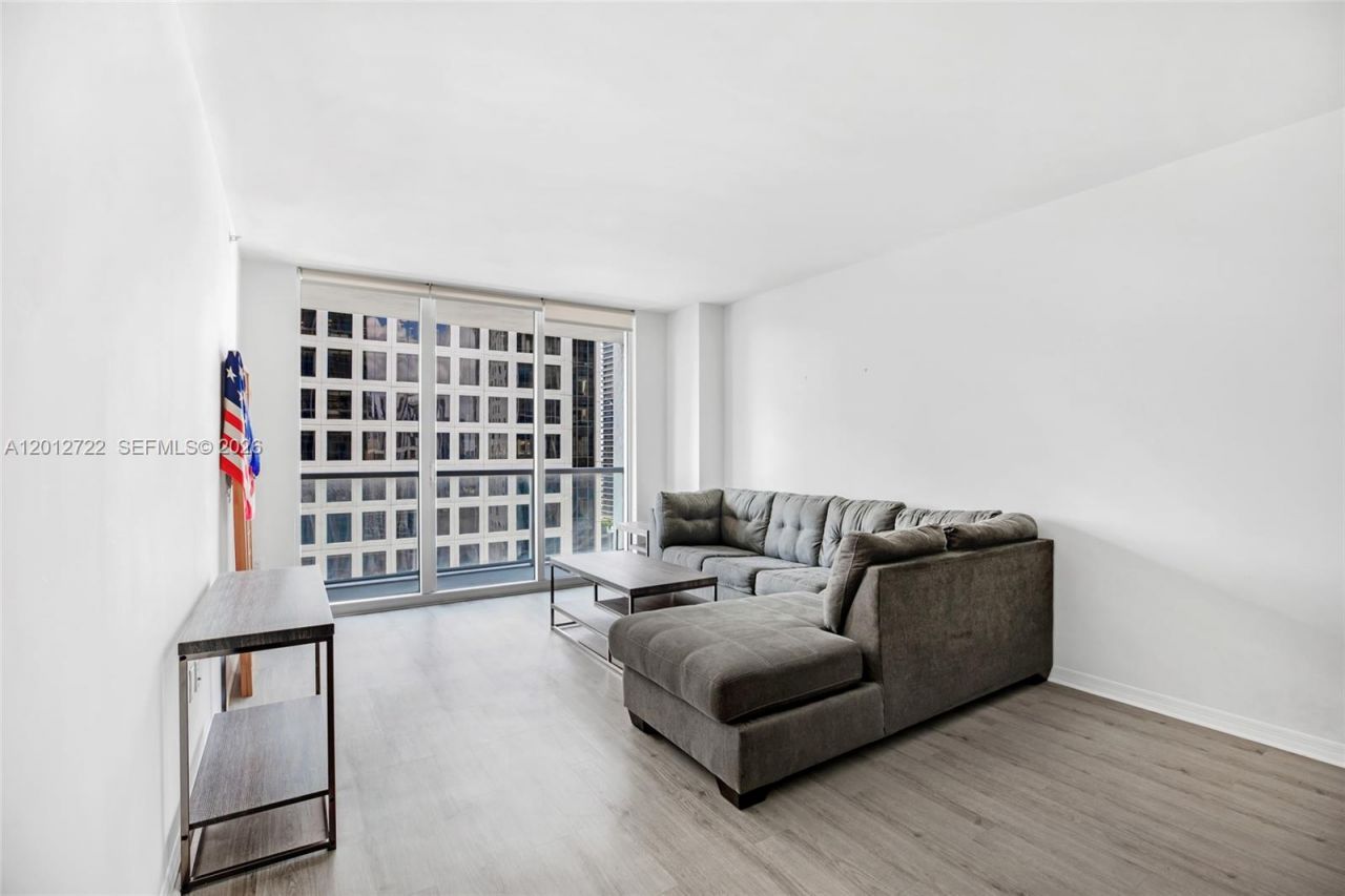 500 Brickell Ave, Unit 2508, Miami, FL 33131 Photo